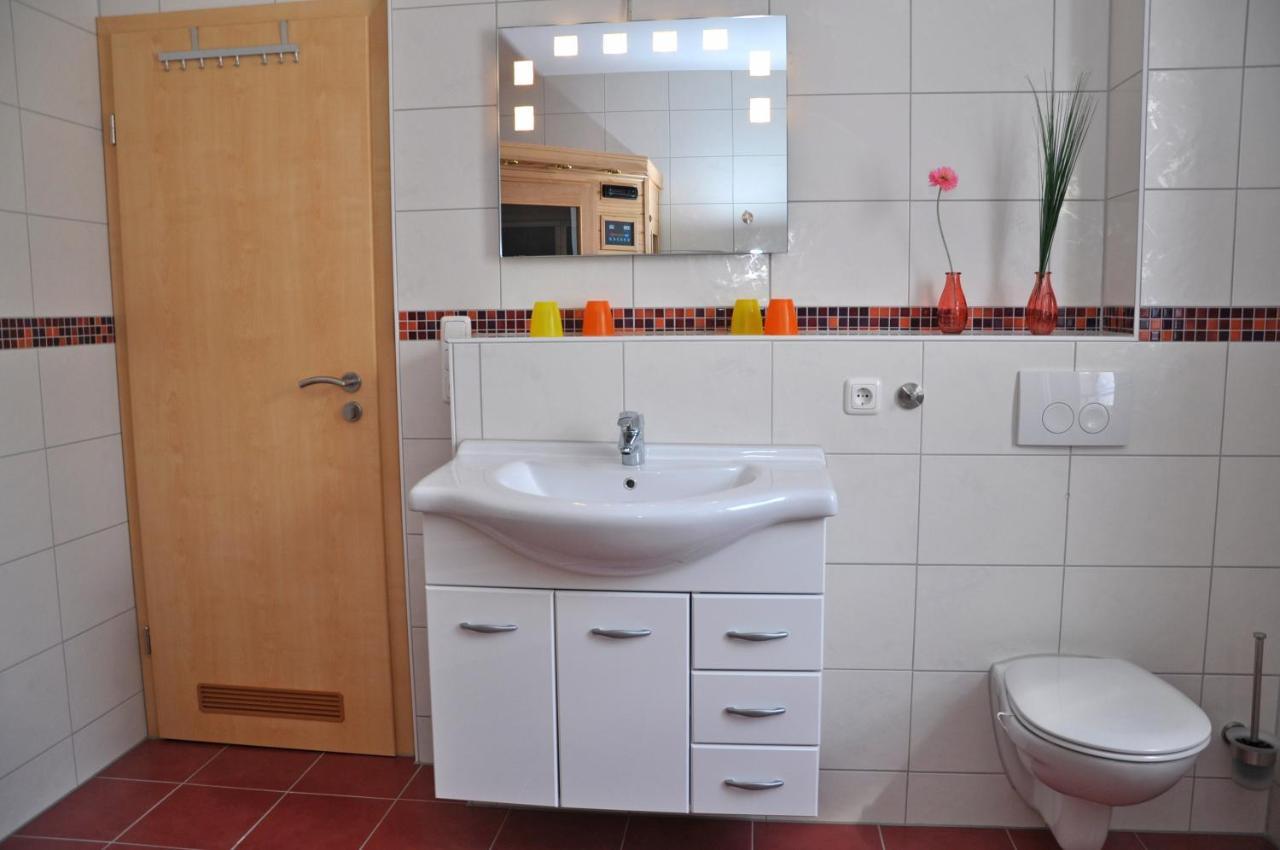 Ferienhaus Mueritzsonne / Eg-Appartement Marienfelde Ngoại thất bức ảnh